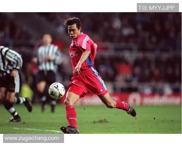 足球明星生涯总收入揭秘:从绿茵场到商业帝国的财富之路