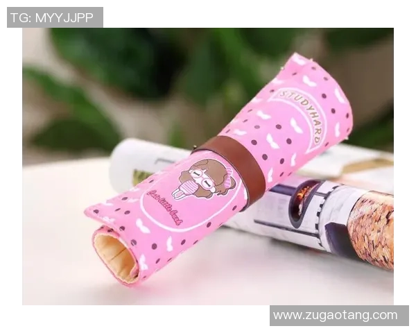 足球明星高清笔袋让你随时随地感受足球魅力与创意书写的完美结合